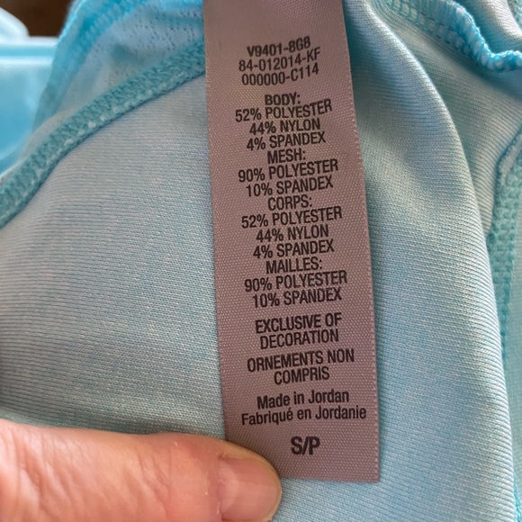 Champion pullover 1/4 zip, long sleeve back zip, gathered shoulders, lightweight - Picture 11 of 12